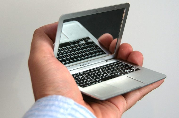 mirrorbook1