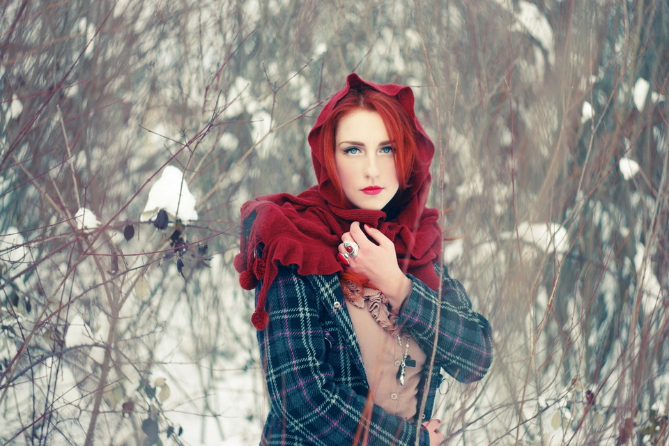 Beautiful Redhead Woman Portrait 22 - HisPotion