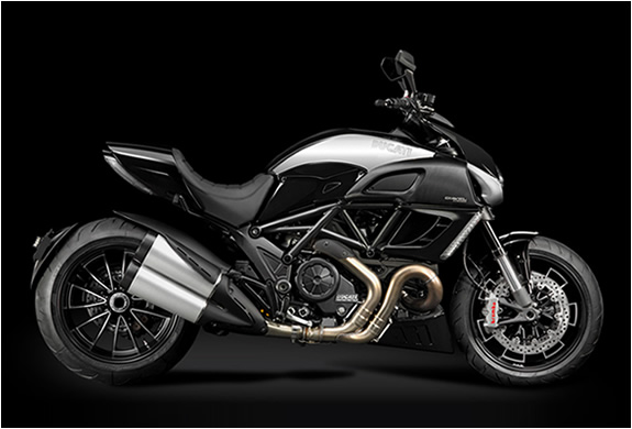 Ducati Diavel Cromo