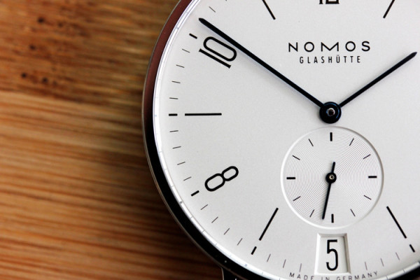 Nomos Tangente Datum close up