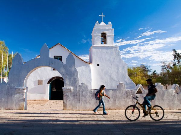 adobe-church-chile_8853_600x450