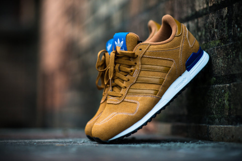 adjektiv indelukke syv Adidas ZX 700 "Wheat" - Hispotion