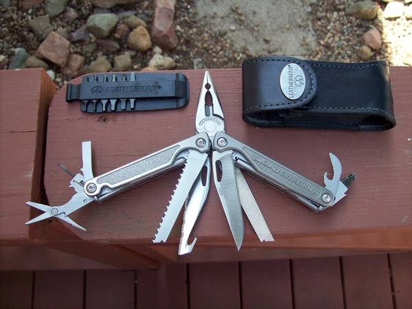  Leatherman Charge TTI