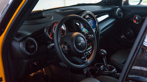 2015 Mini Cooper S 5 Door 11