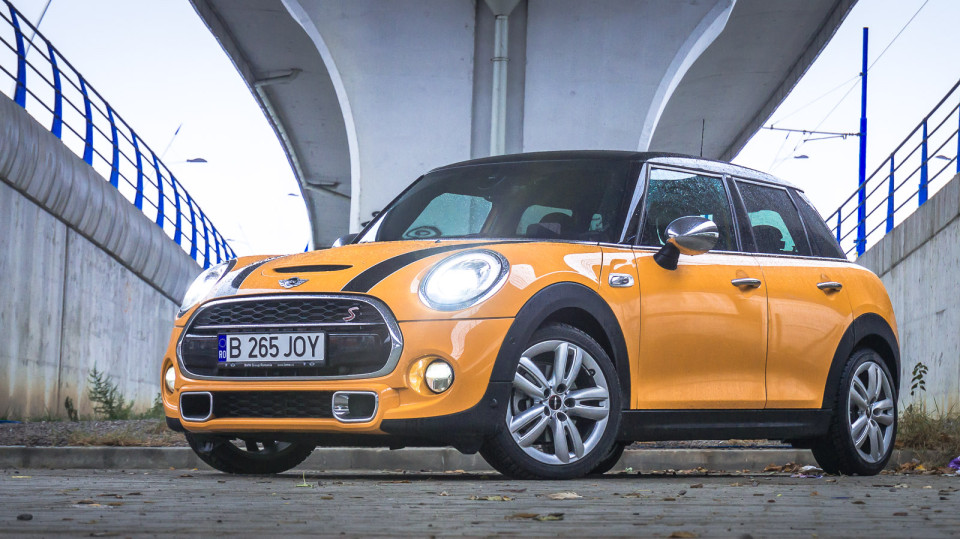2015-Mini-Cooper-S-5-Door-20-960x539.jpg