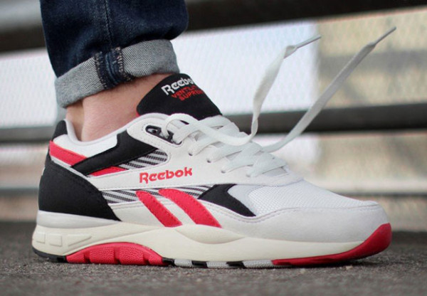 reebok-ventilator-supreme-chalk-black-red-1