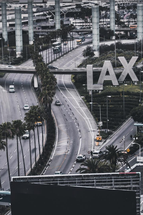 lax