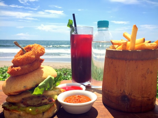 breakfast-beach