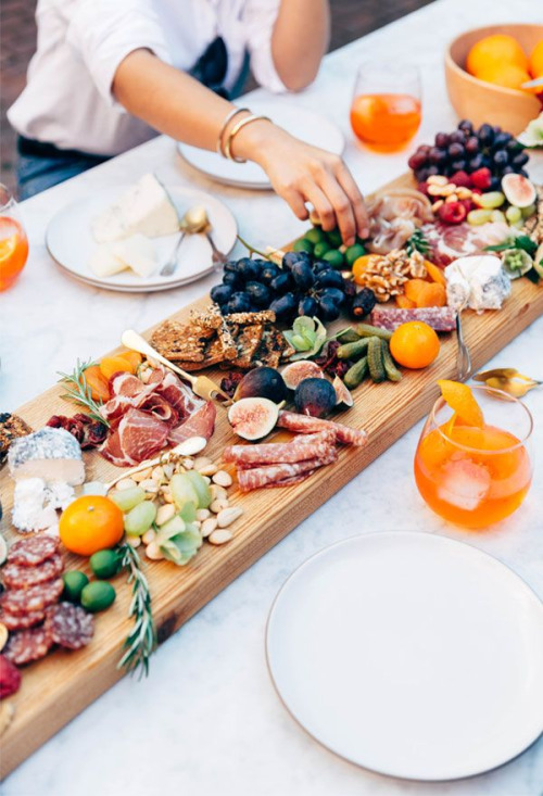 food-plate-wood