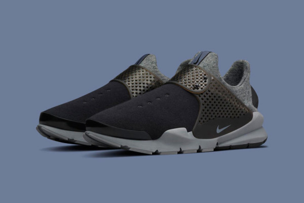 nikelab-tech-fleece-sock-darts-06