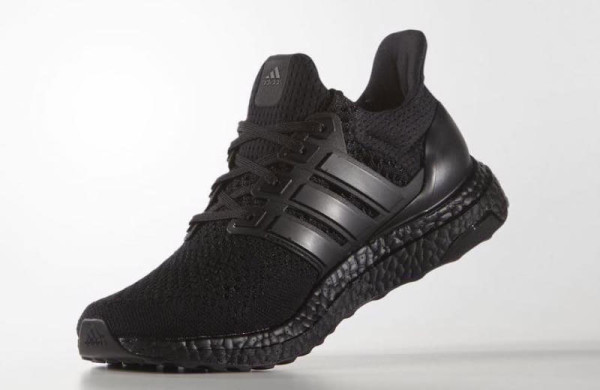 adidas-ultra-boost-triple-black-2