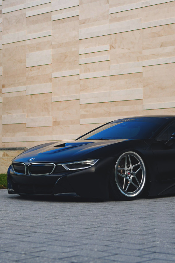 i8