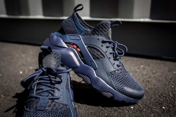 nike-air-huarache-run-ultra-midnight-navy-03