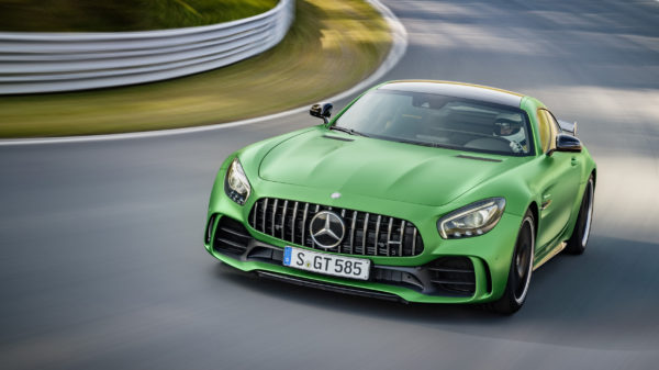 2018-mercedes-amg-gt-r-5-1