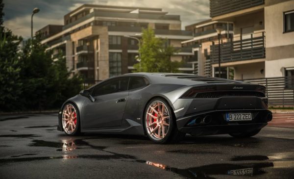 Lamborghini Aventador