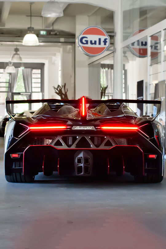 Lamborghini Veneno Roadster