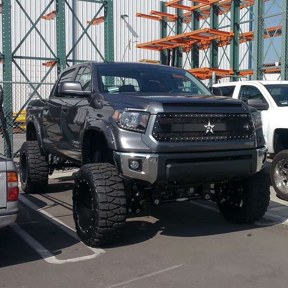 2014 Toyota Tundra Lifted