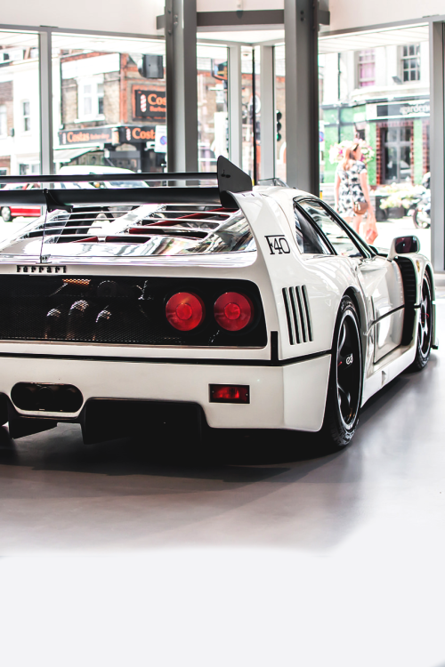 ferrari-f40