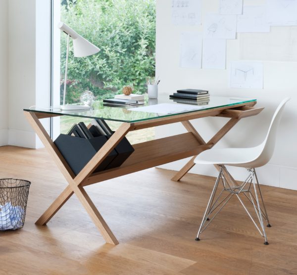 covet_desk_shin_azumi_oak_lifestyle_2