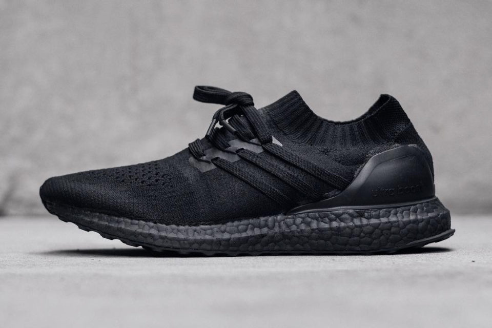 adidas-ultra-boost-uncaged-custom-lacing-system-01