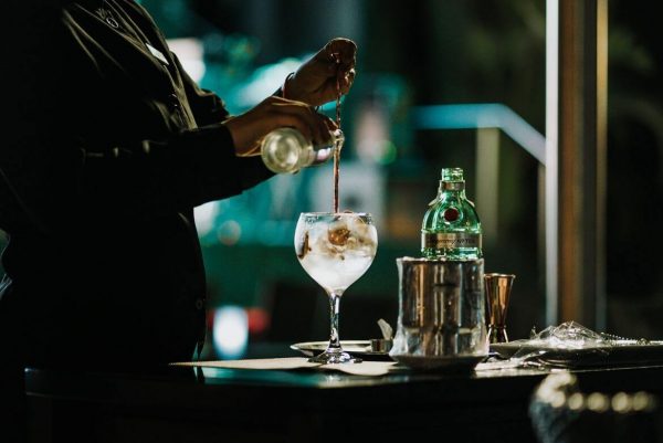 Gin mixologist 