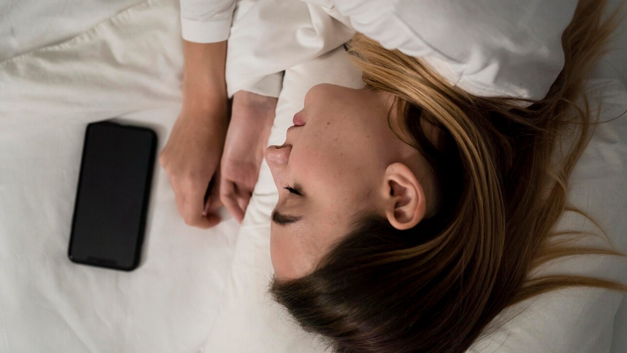 Beyond Blue Light: Other Factors Impacting Sleep